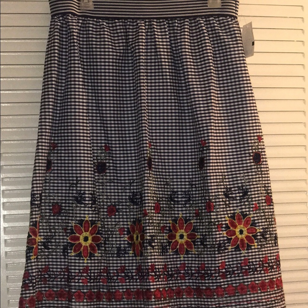 🌸Navy/White Skirt